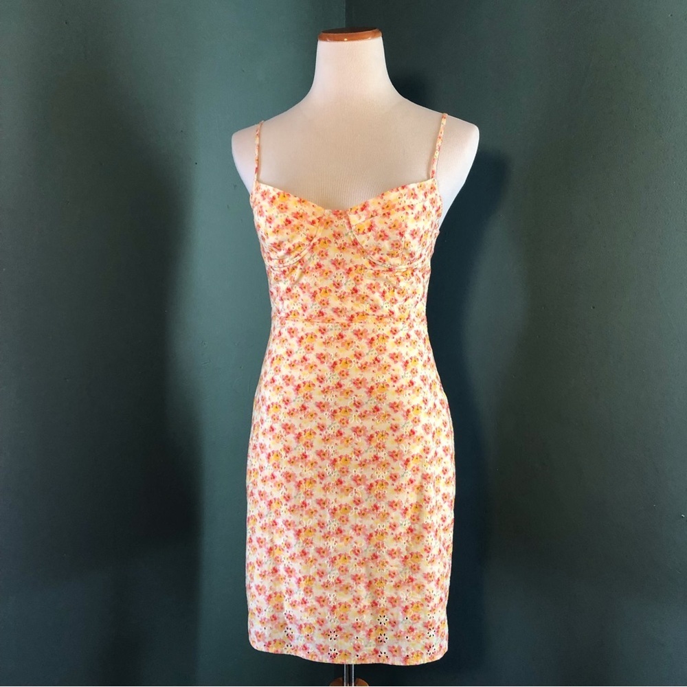Storia floral eyelet lace mini dress - Picture 3 of 5
